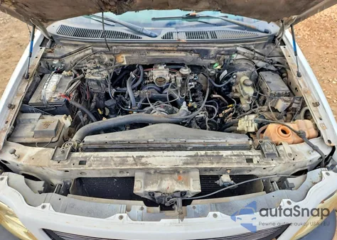 2001 Ford F150 z USA, uszkodzony, nr VIN 1FTRX17LX1NB37928